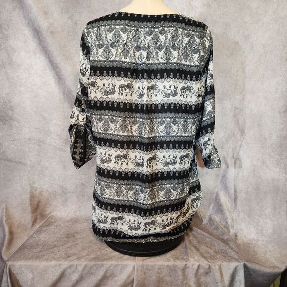 Rue 21 Black and White Elephant Blouse Size XL - Picture 3 of 4